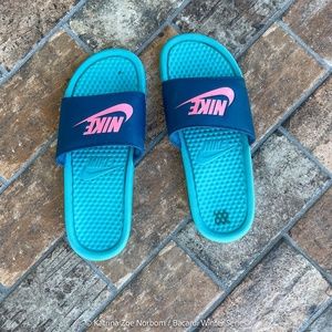 Nike Slides - Blue & Pink